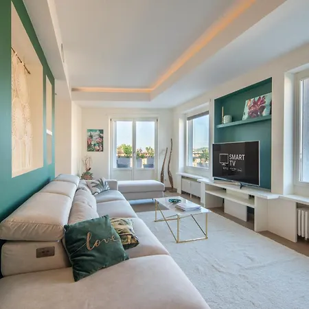 Apartmán Attico Piazza Pertinace Free Parking Alba (Piedmont)